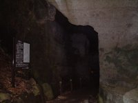 室岩洞