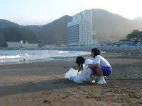 松崎中学生海岸清掃