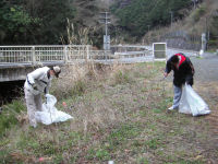 松崎町役場職員組合による町内清掃
