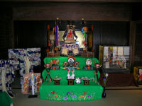 伊豆文邸には五月飾りが展示されています
