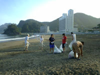 松崎海岸清掃作業