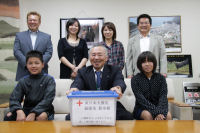 雲見子供会と雲見観光協会が東日本大震災の義援金を届けてくれました。