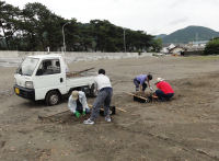 松崎海岸で清掃活動