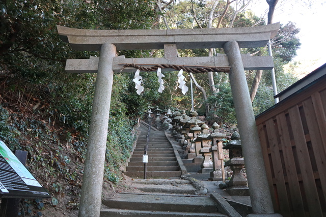 参道入口鳥居