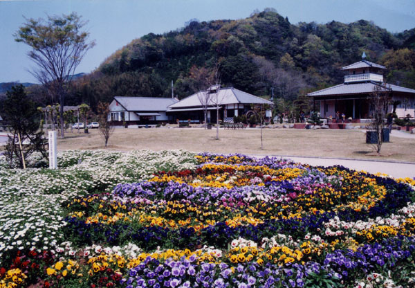 (131)「道の駅」花の三聖苑06