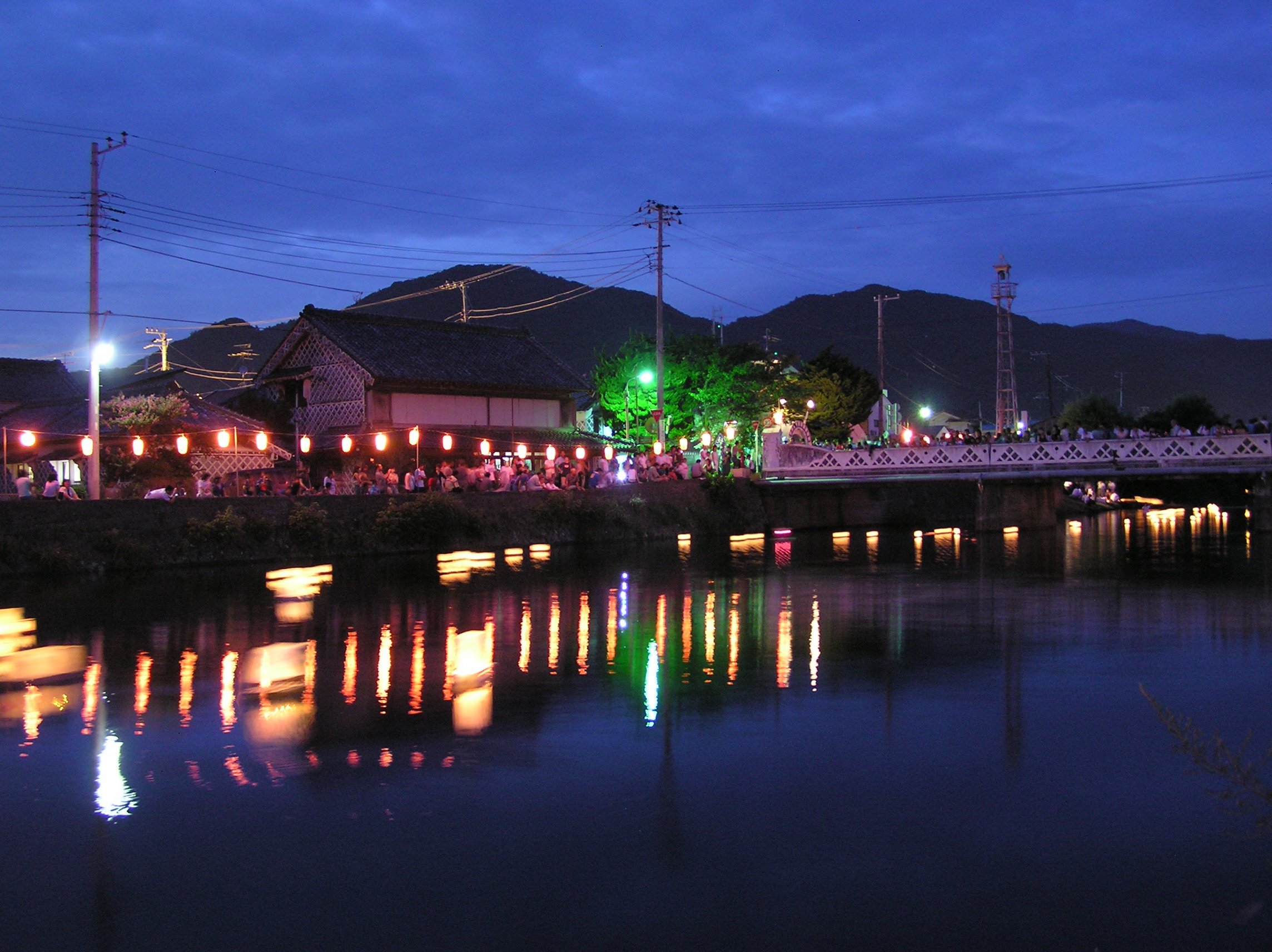 1704)灯ろう流し | 松崎町