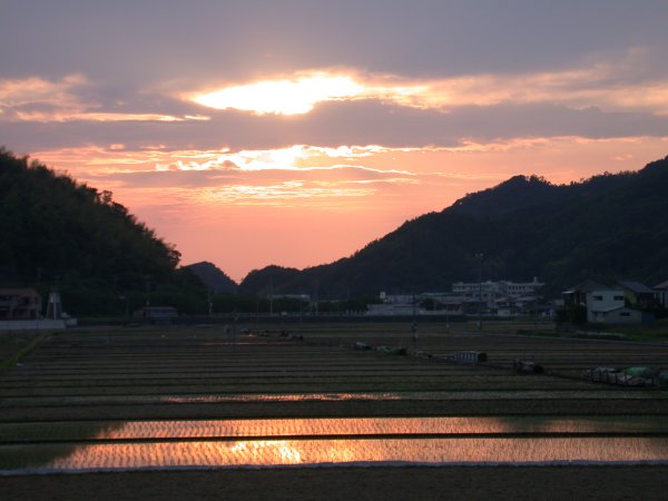 (2070)田園からの夕景