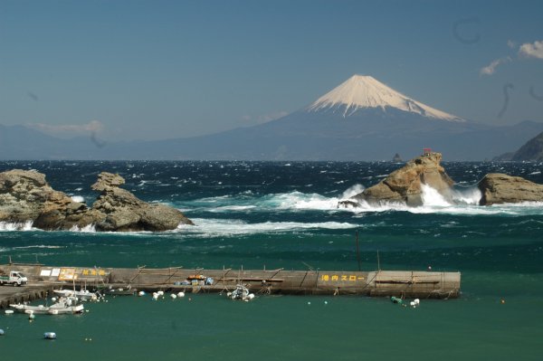 (2428)雲見海岸からの富士山