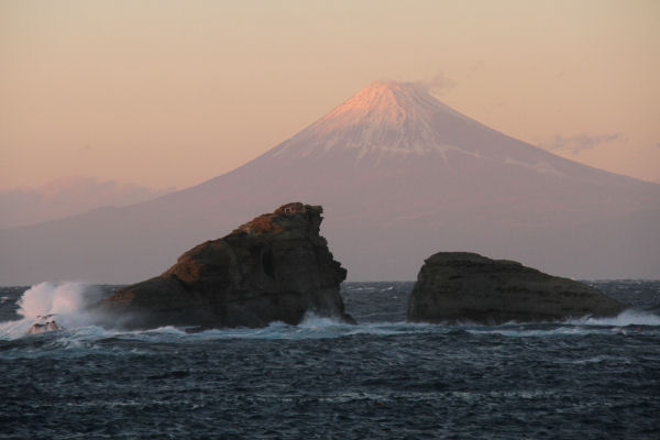 (3255)雲見海岸からの富士山