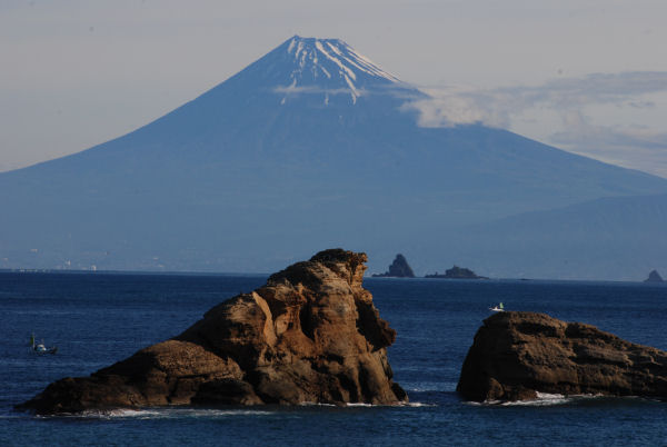 (3299)雲見海岸からの富士山