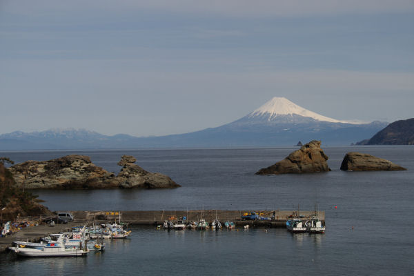 (3379)雲見海岸からの富士山