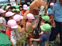 松崎警察署の交通安全マスコット「ラッキーくん」も参加しました。