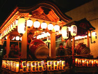 夜祭り太鼓台