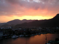 早朝の松崎の景観