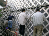 蔵つくり隊による伊豆文邸のなまこ壁修理