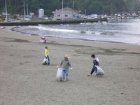 松崎中学生、高校生のボランティアクラブ松崎海岸清掃