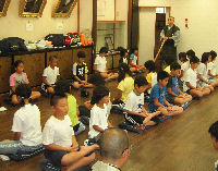 三聖塾座禅