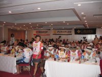 プリンスホテル宴会場でのブリーフィング