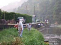 日赤奉仕団河川清掃