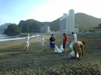 松崎海岸清掃作業