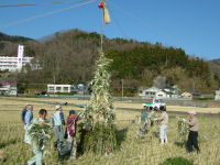 江奈1地区でおんべ作り 江奈1地区でおんべ作り