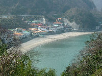 岩地 岩地