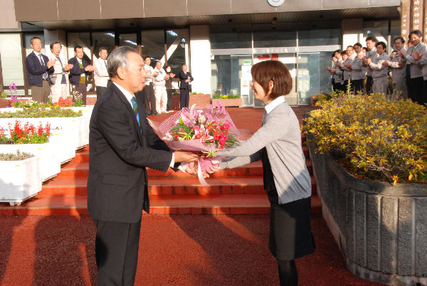 町長就任初登庁 町長就任初登庁
