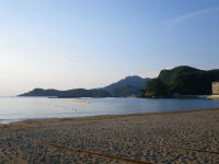 松崎海岸オイルフェンス設置