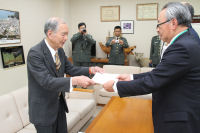 自衛官募集相談員委嘱状交付式