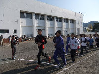 松崎町チーム第12回静岡県市町対抗駅伝に向けたタスキリレーの練習