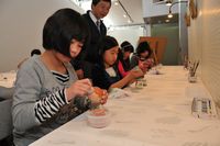 光る泥だんご体験