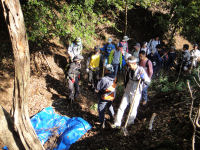 伊豆トレイルランニングレースのコースを整備