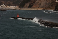 今日は強い波が立っています