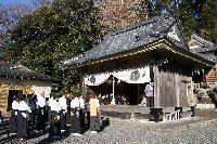 舟寄神社で弓まつり