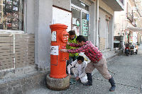 TBSドラマ「とんび」のロケ地、雲見にポストを移設