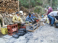 八木山の炭焼き