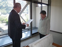 戦没者遺族相談員委託書交付