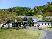 重文岩科学校