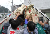 三省社（松崎）獅子舞