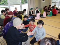 松崎サロンと聖和保育園児の交流会