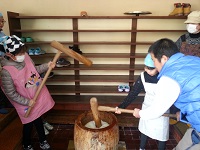 百笑くらぶもちつき