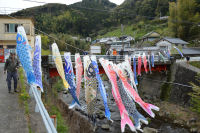 八木山区こいのぼり設置